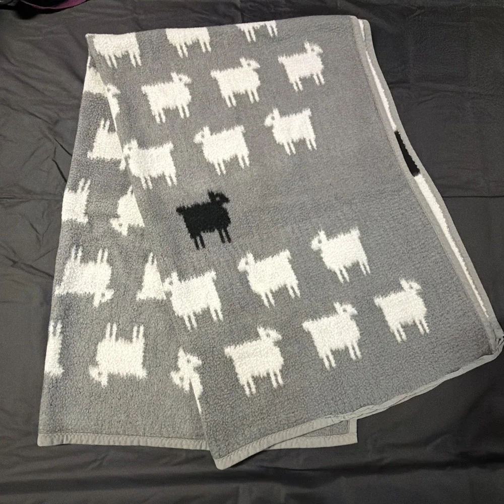 Vintage Bierderlack Black Sheep Velour Blanket 72x50 Made in USA